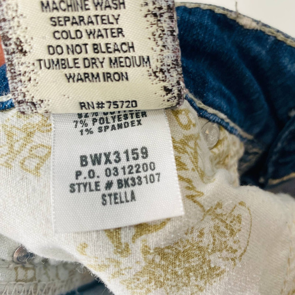 BKE Buckle Stella Stretch Cropped Jean Bling Rhinestone Pockets Med Wash Size 26 - Picture 10 of 10
